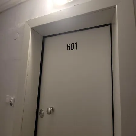 Stylish Rooftop Retreat With Hot Tub With Appartement Loutráki